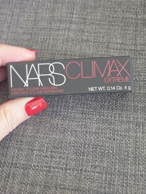 NARS Mascara — Uncensored Black